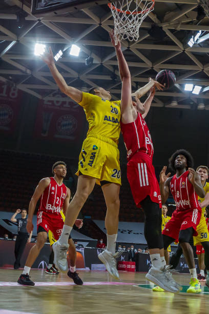 球衣站上亚 球衣站上亚