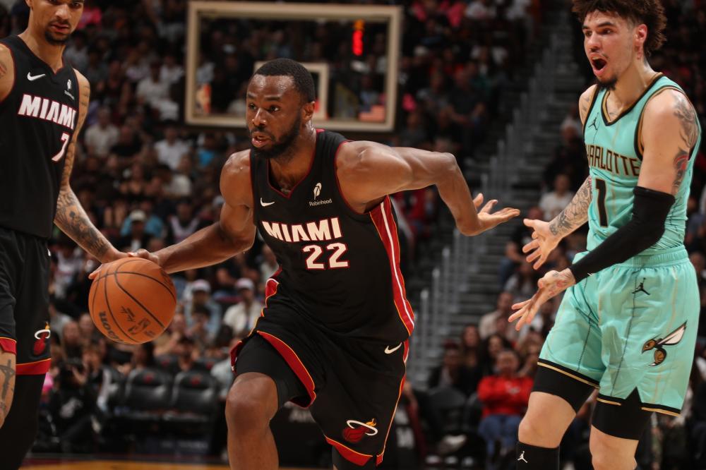 51亿美元 51亿美元