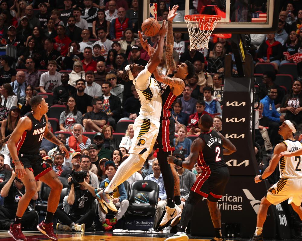 湖人构建更 湖人构建更